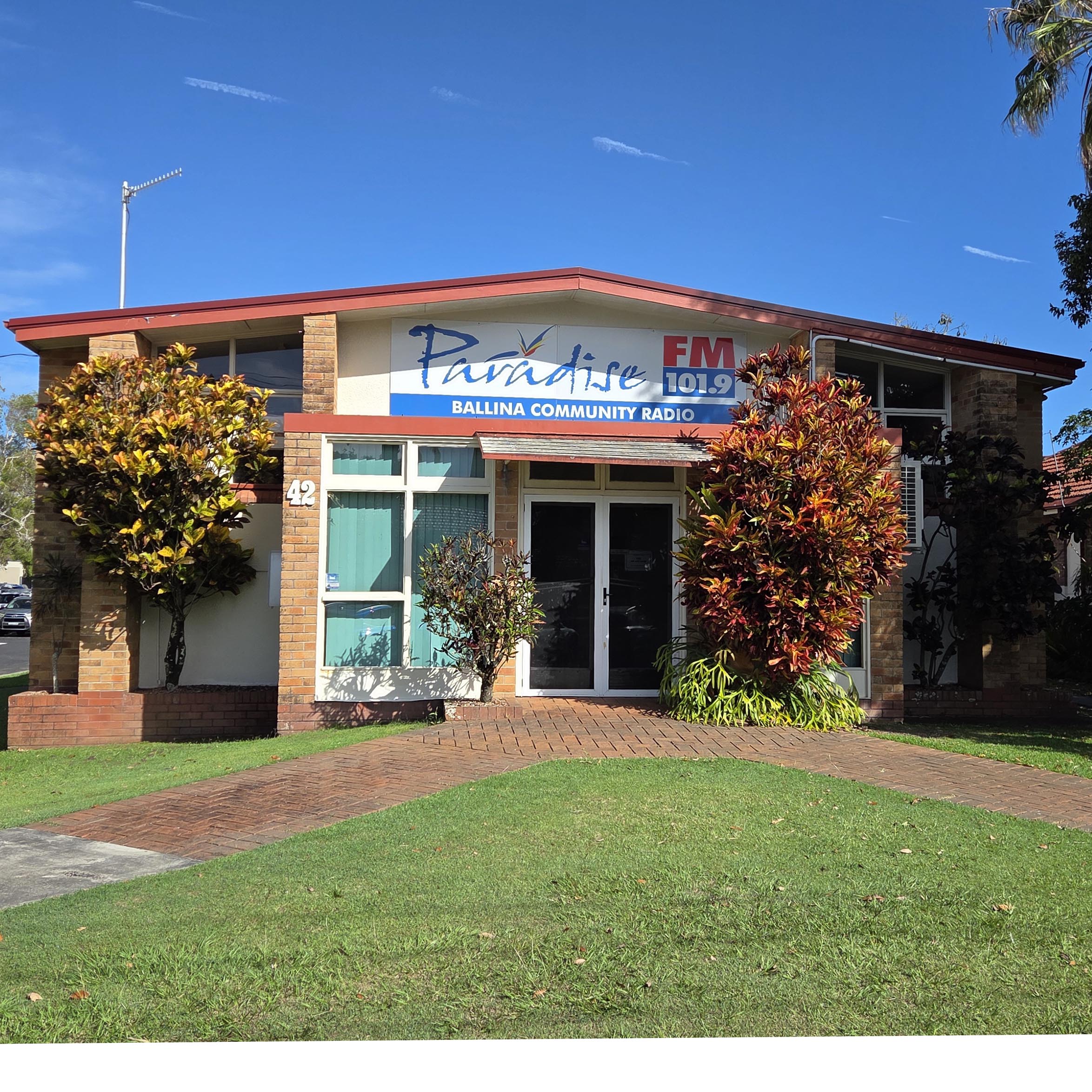 Volunteering at 101.9 Paradise FM
